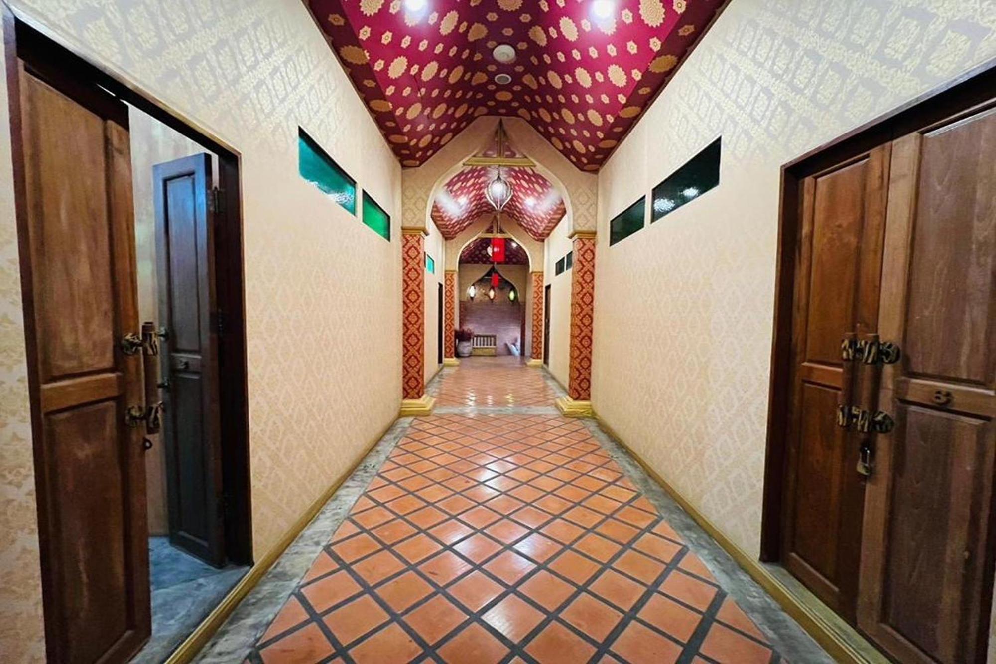 Amethyst Hotel Чиангмай Екстериор снимка