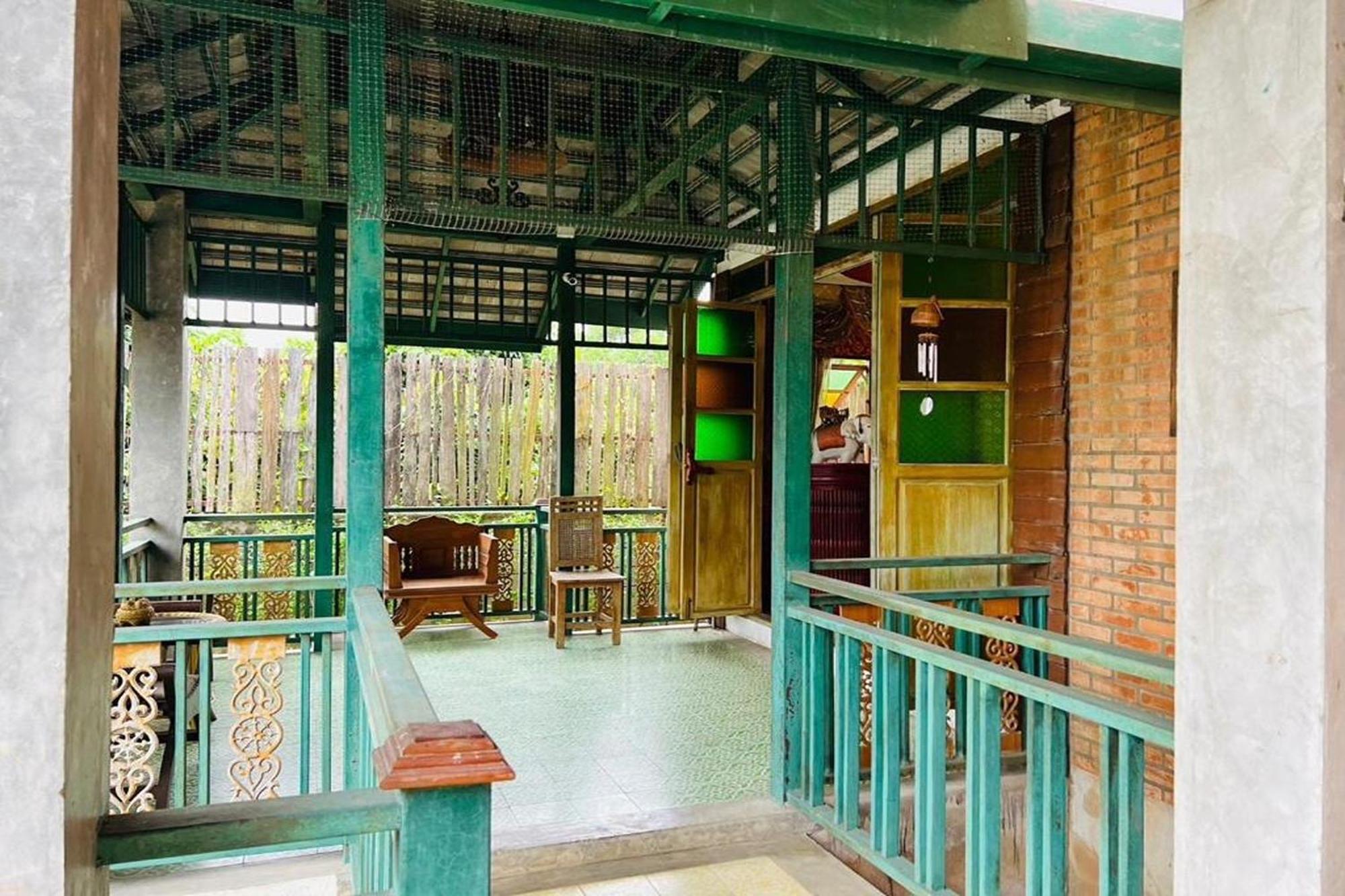 Amethyst Hotel Чиангмай Екстериор снимка